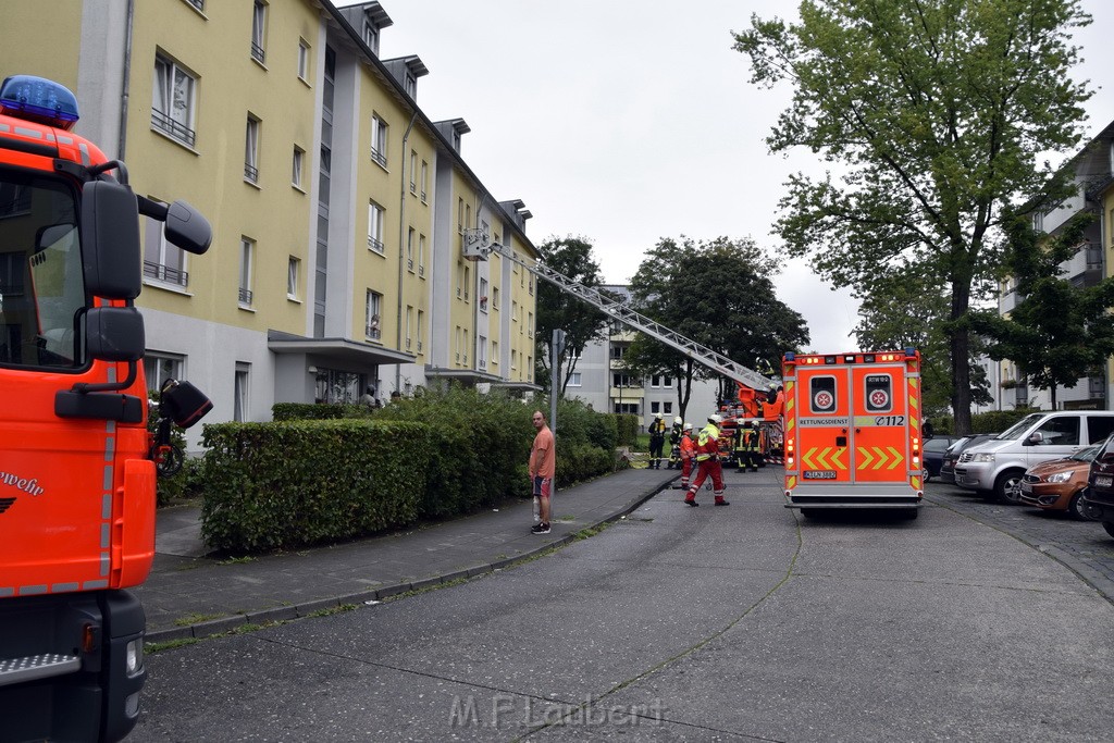 Feuer 1 Koeln Vingst Nobelstr P01.JPG - Miklos Laubert